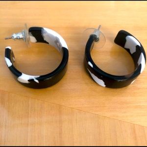 SPECIAL! Any 2 for 20, 3 for 25! Black and white lucite pierced hoop earrings